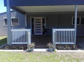 Nifty Nook in Phillip Island，位于日落大道的酒店