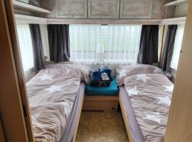 Dani's Wohnwagen B&B，位于拉姆森的酒店