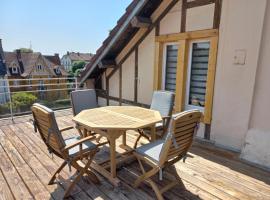 Appartement-terrasse parking privé Meublé de Tourisme 4 étoiles，位于贝尔福的酒店