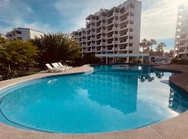 Coastal Getaway on Sandy Beach D502 Casa Blanca，位于佩尼亚斯科港的酒店