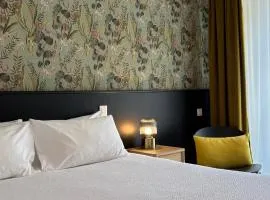 Logis Hôtel Restaurant Grand Hôtel de Lyon