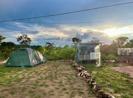 Mundo das Pedras - Área de Camping com Piscina，位于戈亚斯州上帕莱索的露营地