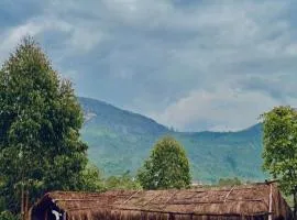 Kanav Living - Wooden Cottage