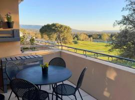 Greens View golf saumane，位于索马讷-德沃克吕兹的酒店