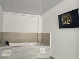 Hotel Valle del Café - Habitación con Jacuzzi 6，位于Sevilla的酒店