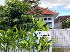 Kosasih 1919 A Dutch-Retro House，位于外南梦的度假屋