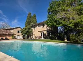 - Ancien Chai 6 pers - Vignobles - Nature - Piscine - Les hauts de la Rameyo -