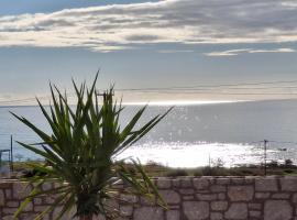 Almira Beach House，位于吉奥塔略的酒店