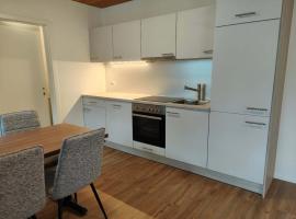 Frutigen Charm - two bedrooms，位于弗鲁蒂根的酒店