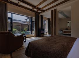 Shaxi Fengyasong Village Hotel，位于Diannan的酒店