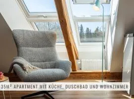 have-a-nice-Stay - helles Dachgeschoss, U-Bahn nach Hamburg 400m - Bäcker & Restaurants 500m - Lidl 800m - Zentrum 1,5km