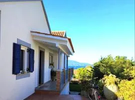 Giota's apartment 100m fro the beach