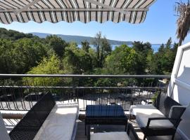 Holiday Herceg Novi，位于梅尔吉恩的酒店