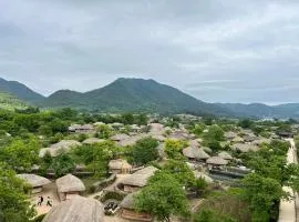Naganeupseong Jandi House