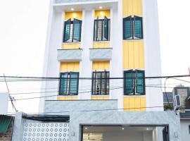 Ho&agrave;ng Anh Hotel，位于Kim &ETH;&ocirc;i的住宿