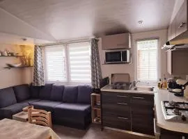 Mobil Home Vias plage La Carabasse terrasse fermée hors saison