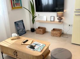ICEBERG LUXURY DUNEs Free Private Parking，位于塔里法的酒店