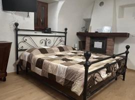 Casa Grande appartamento Marianna，位于普拉吉拉托的酒店