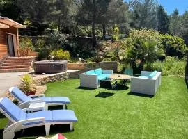 Villa avec jacuzzi sur les hauteurs de La Ciotat