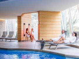 多尼酒店，位于德帕内的酒店