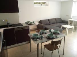 relaxation in Waterloo, 2 steps from the center of Brussels，位于滑铁卢的酒店