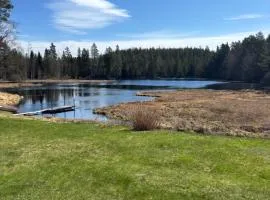 Enkel sommarstuga OBS! Endast utedass