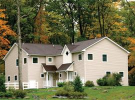 POCONOS Worldmark Shawnee Village，位于东斯特劳兹堡的酒店