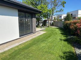 Vila GOLF，位于Hrub&aacute; Bor&scaron;a的高尔夫酒店