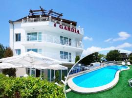 Gardia，位于瓦尔纳的酒店