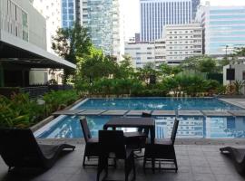 Kler Condo Garden with City View IT Park，位于塔博克的酒店