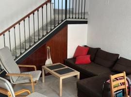 Bedroom 20 minutes from Sevilha Alcalá de Guadaíra，位于阿尔卡拉德瓜代拉的酒店
