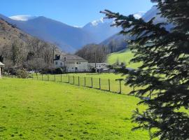 Chambres d'hôtes Ferme LAPINE，位于Arthez-dʼAsson的酒店