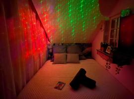 Douai, studio climatisé & poétique, nuit étoilée，位于杜埃的酒店