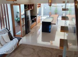 CASA TEMPORADA BARREIRINHAS Yellow 4，位于巴雷里尼亚斯的自助式住宿