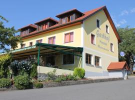 Gasthof zum Moosmann - Familie Pachernigg，位于Arnfels的住宿加早餐旅馆