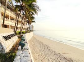 บ้านมนชเลชะอำ ติดชายหาด Baan Monchale，位于Ban Sa的豪华帐篷营地