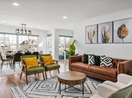 NYC 20min, Sleeps 10, Free Parking, Patio