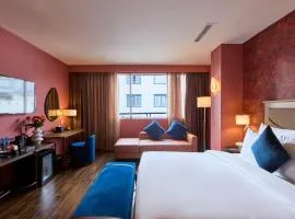 Kin Hotel Ly Tu Trong