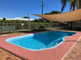 Cloncurry Caravan Park Oasis