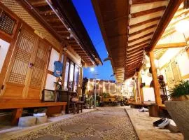 Jeonju Kkotjam Pension