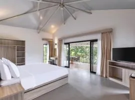 The Glamping at ARTOTEL Pelangi Park