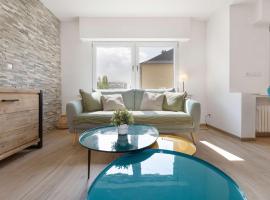 Modern 2BR Apt with Balcony in Central Howald，位于Hesperange的酒店