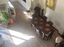 HouseSleeps6-Parking-Garden-Fireplace-Bbq-Patio-Ac
