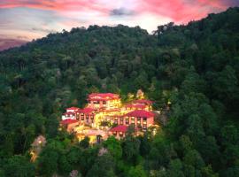 查姆比胜地度假山庄及Spa度假村，位于佩林的酒店