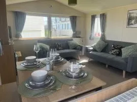 Ashcroft Coast - 2 Bed - Sleeps 4 - Pets Ok
