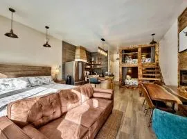 First level studio Unit #7 close to everything bike, ski, swim Zephyr Cove!