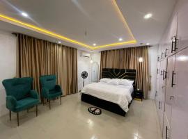 4bed Luxury Shortlet in Akobo Ibadan，位于伊巴丹的酒店
