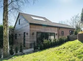 Aylesford-House-Sleeps 2 & 1 infant-Parking-Garden