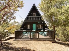 Dog Friendly A-frame Hot Tub Nature Views，位于爱德怀的酒店