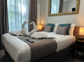 都铎法院酒店，位于伦敦的酒店